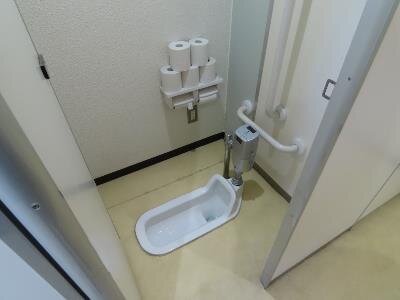 和式トイレ（共用）